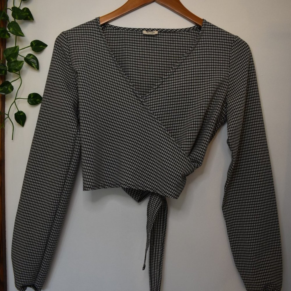 PacSun (John Galt) Wrap B&W Crop Top